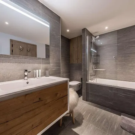 1550 Moderne: 3 Chambres, 6 Pers, Parking, Wi-fi - Fr-1-631-233 דירה *